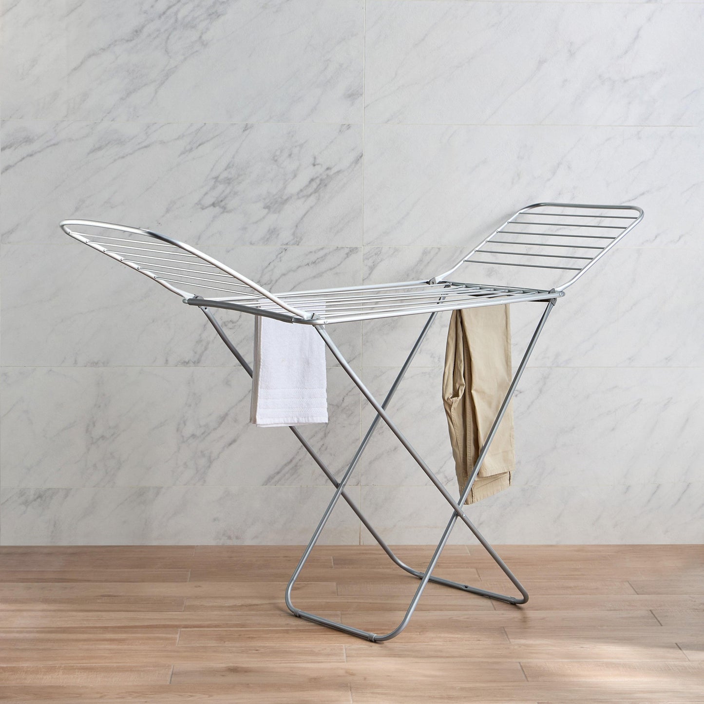 Foldable Clothes Drying Rack with Silver Frame