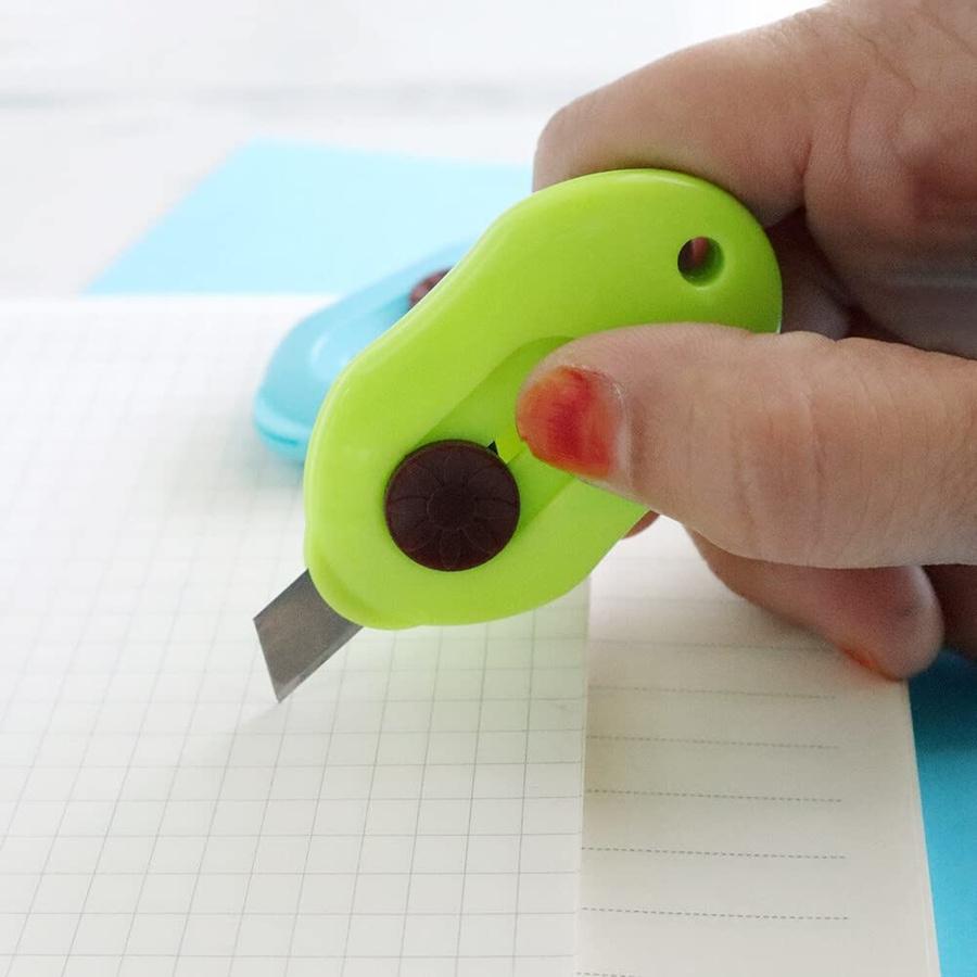 Cosmos Mini Retractable Utility Cutter – 3 Pack