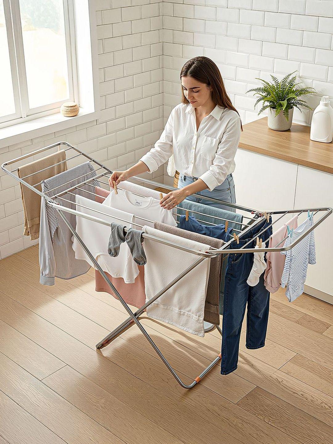 Foldable Clothes Drying Rack with Silver Frame