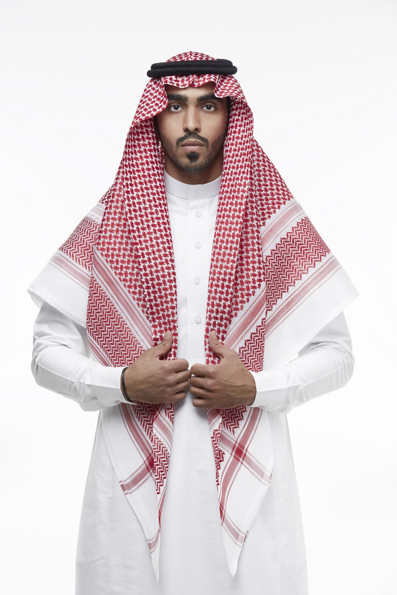 Red & White Arab Shemagh for Men – Traditional Keffiyeh Head Scarf with Fringed Edges